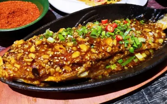 洪九爺炭烤大骨