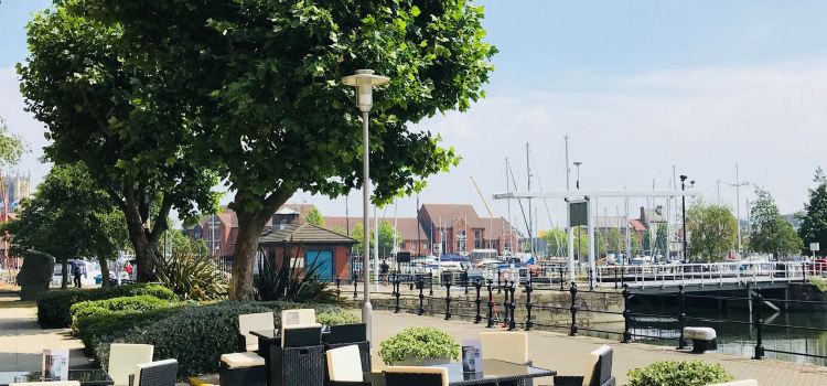 Restuarant at the Marina Holiday Inn Hull