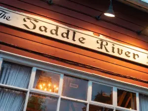 Saddle River Inn
