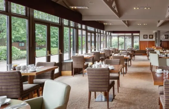 DoubleTree by Hilton Stratford