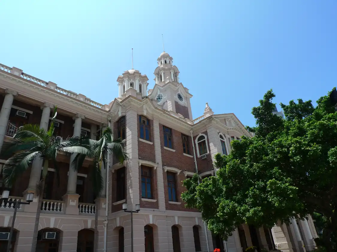 Luk Yau Tong, The University of Hong Kong附近的飯店