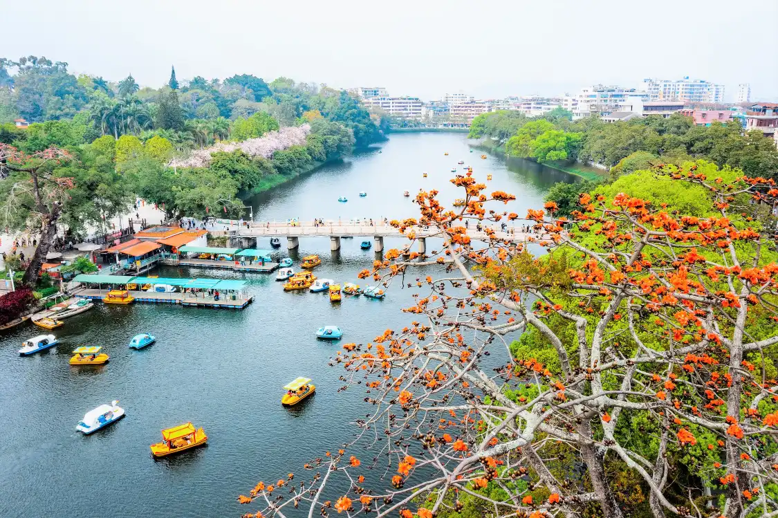 Hôtels à proximité de : Chaozhou West Lake Park
