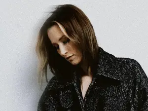 美國聖巴巴拉 · Ingrid Michaelson《Cozy Fall Trio》巡演