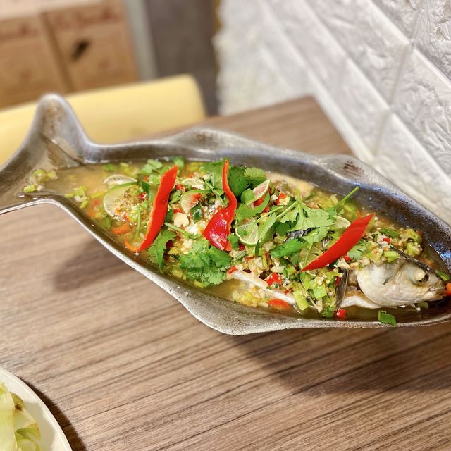 九龍城抵食泰菜