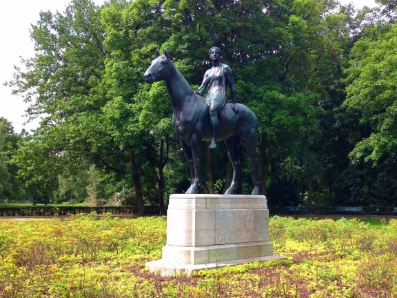 ティーアガルテンのレビュー ティーアガルテンのチケット ティーアガルテンの割引 ティーアガルテンの交通機関 所在地 営業時間 ティーアガルテン周辺の観光スポット ホテル グルメ Trip Com ティーアガルテンのレビュー ティーアガルテンのチケット ティーアガルテンの割引 ティーアガルテンの交通機関 所在地 営業時間 ティーアガルテン周辺の観光スポット ホテル グルメ Trip Com