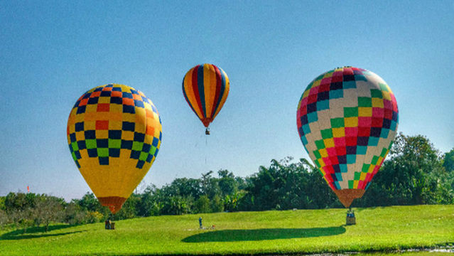 Hot Air Balloon Flight Experience in the Botanical Garden of the Chinese Academy of Sciences