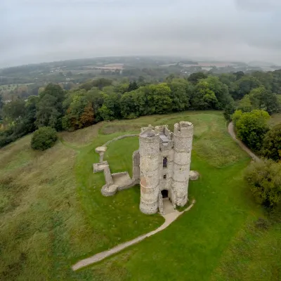 Hotels near Highclere Castle