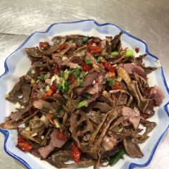 晒秋土菜馆 User Photo