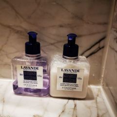 Bin jiang hua yue yan User Photo