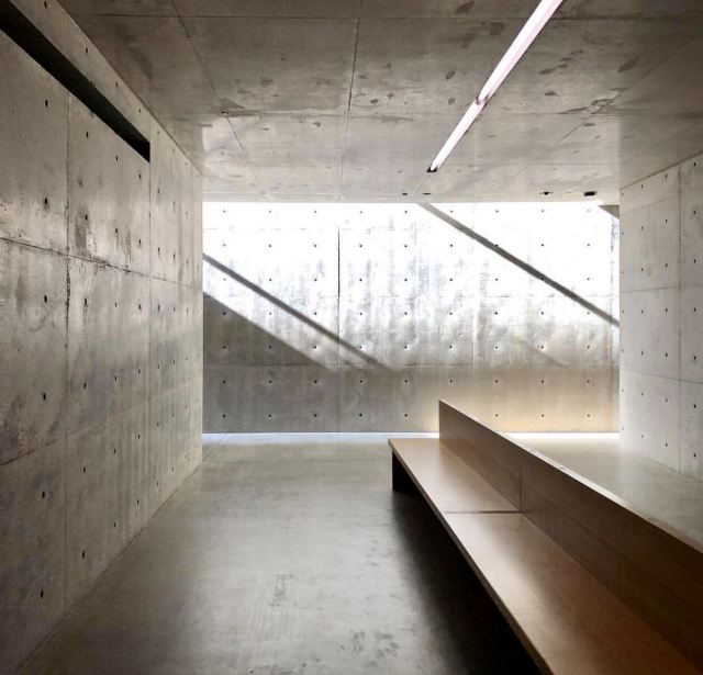 地中美術館