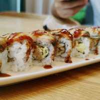 Hidden Authentic Sushi Bar-Sushi Bowbow 