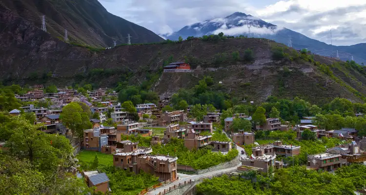 Hotels near Pingtou Qiangzhai