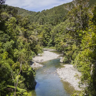 Flights from Paraparaumu to London