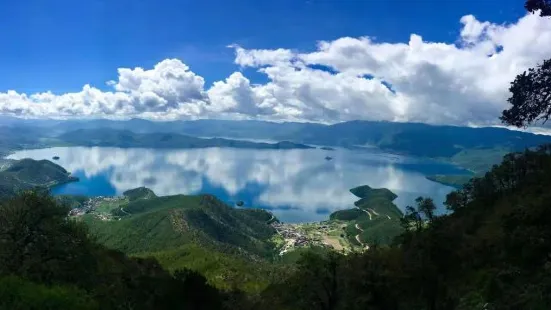 瀘沽湖格姆女神山索道