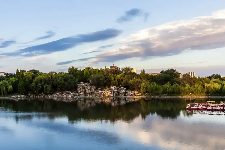 Hotels near Renmin Park