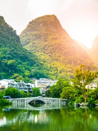 Hotels in Songyang With Bars