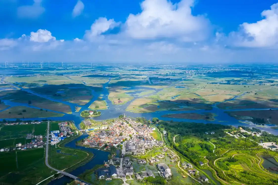 Hotels near Huaiju Town