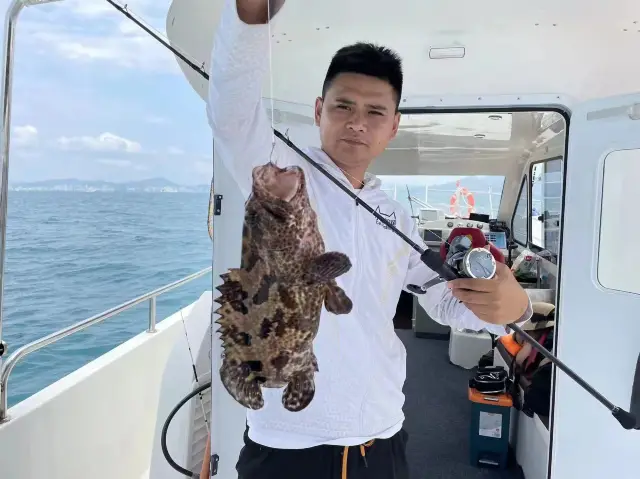 Sanya Sea Fishing