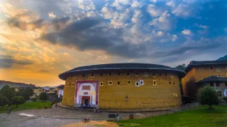 高北土樓群