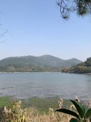 Shanglin Lake