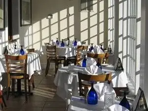 Cedar Hollow Inn Restaurant & Bar