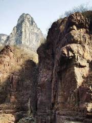 Hongshi Valley Jade-Faced Buddha
