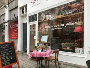 L'assiette Sur La Place