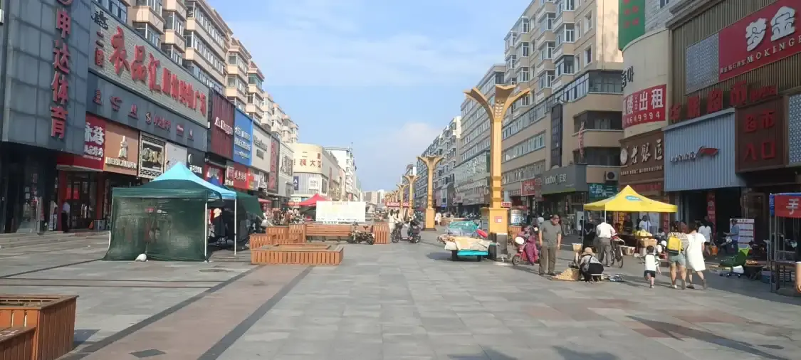 Hotels near Wuchangshi Jianshe Da Walking Street