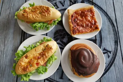 Kristjans Bakari Bakery and Cafe