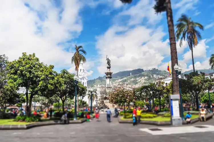 Các khách sạn gần Plaza de la Independencia