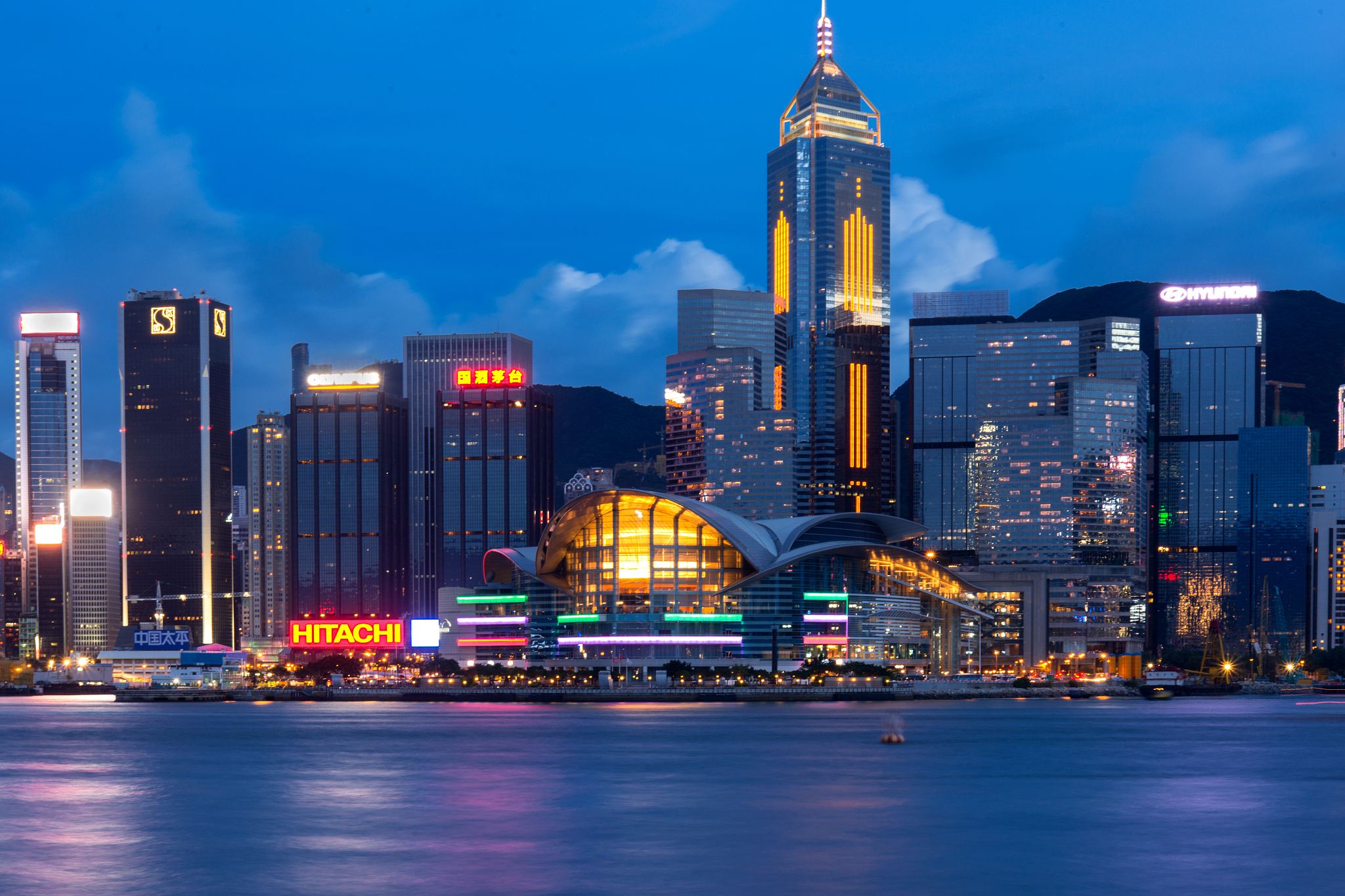 Traslados transfronterizos en Hong Kong: servicio de transporte de solo ida a Macao, Shenzhen, Zhuhai, Cantón, Foshan, Zhongshan, Dongguan, Jiangmen y otras ciudades.