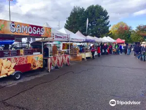 Kelowna Farmers' and Crafters' Market