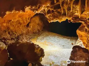 Farcu Crystal Cave