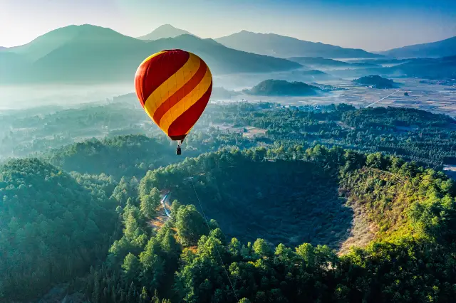 Hot Air Ballooning in Baoshan