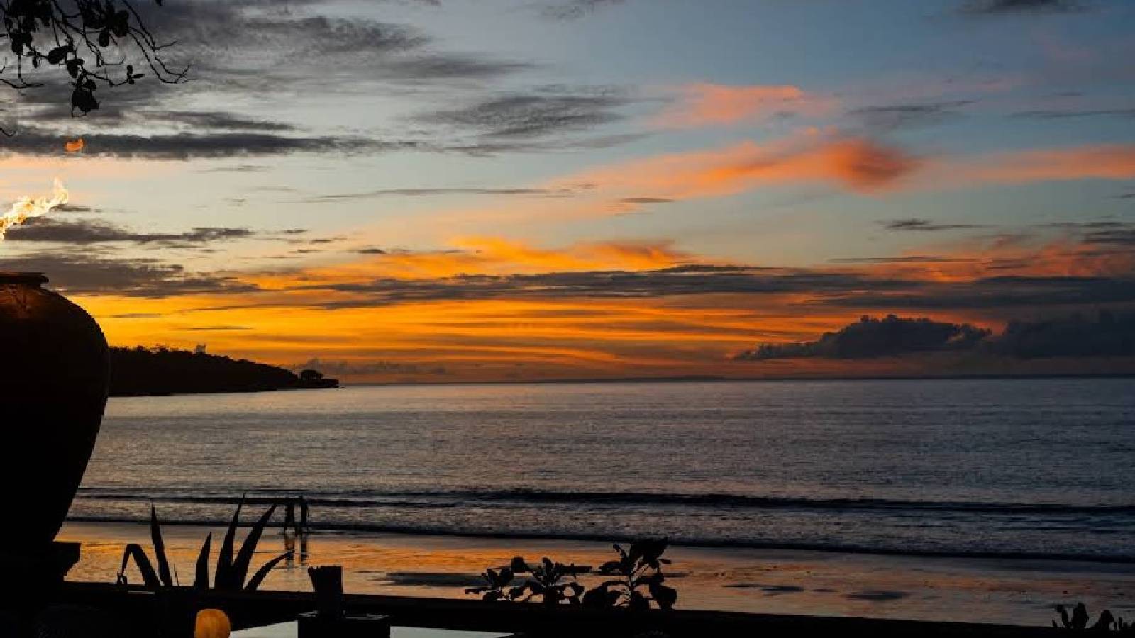 Sunset Beach Bar & Grill