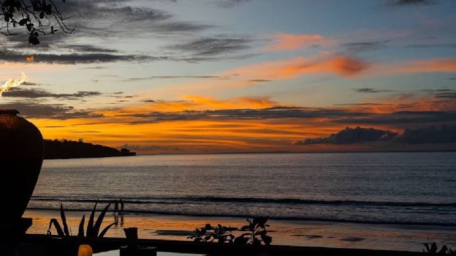 Sunset Beach Bar & Grill