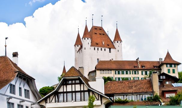 Compare 5 airports near Thun