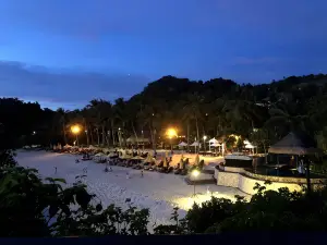 Popular Night Attractions in Malay