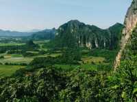 Hiking and rock climbing in Vang Vieng 