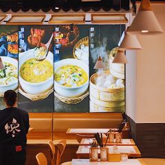 馋三尺蟹粉小笼(南京东路店) User Photo