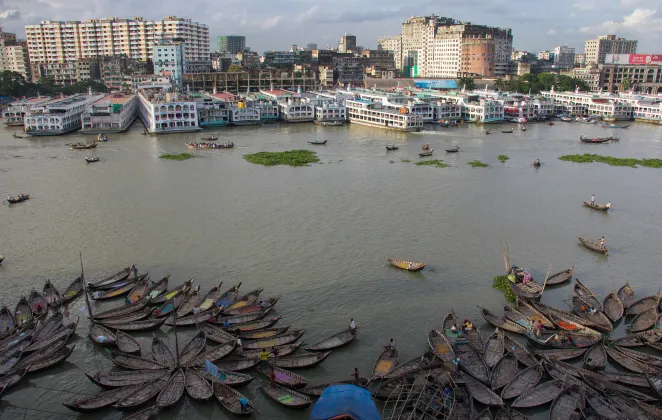 Flights from Chicago to Dhaka