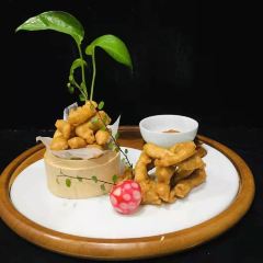 长城假日美食一刻钟餐厅 User Photo