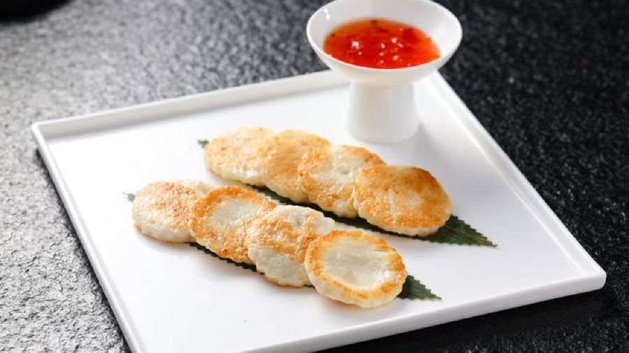 Bin jiang hua yue yan