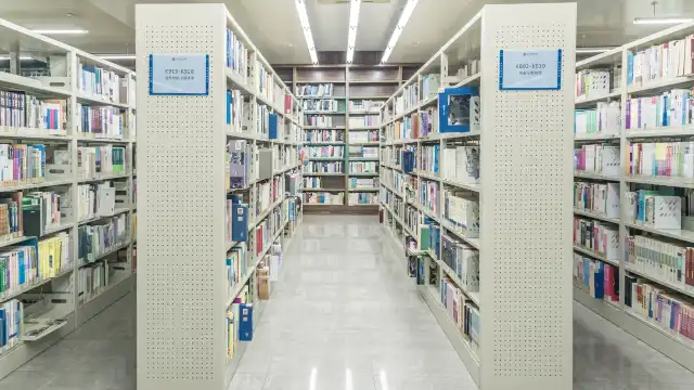 鄰近海南省圖書館的酒店