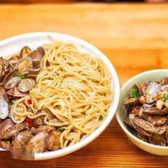 顶呱呱东北烧烤店(长安路店) 여행 사진