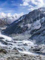 汶川羌人谷滑雪場