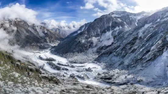 汶川羌人谷滑雪場