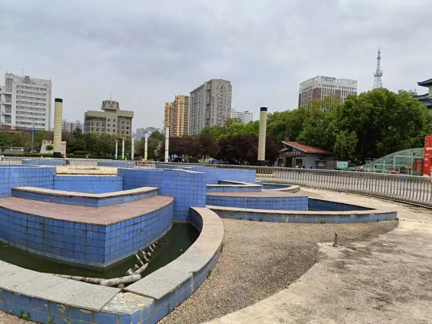 Отели рядом с достопримечательностью «Центральная площадь»
