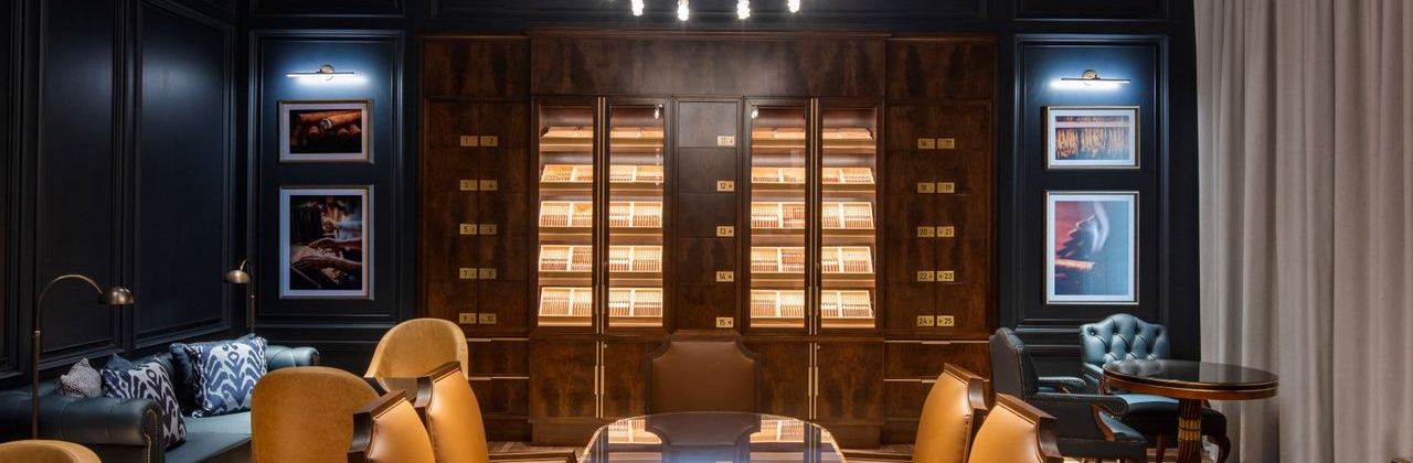 The Library Bar & Cigar Lounge