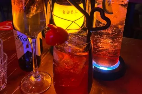 自由至上Live House